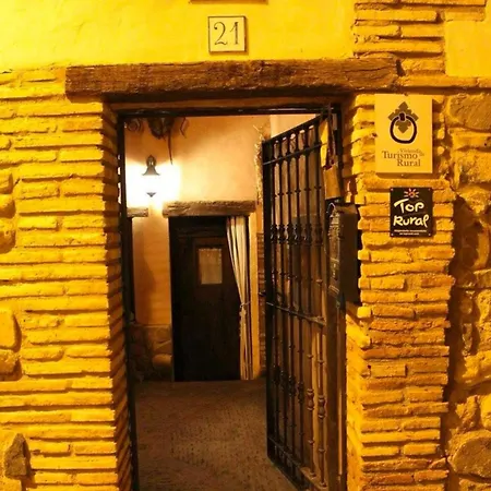 Welcoming House In With Fireplace * Santa Cruz de Moncayo