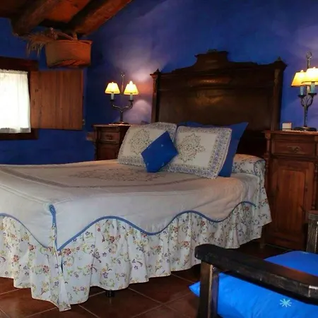 Casa de Férias Welcoming House In With Fireplace *